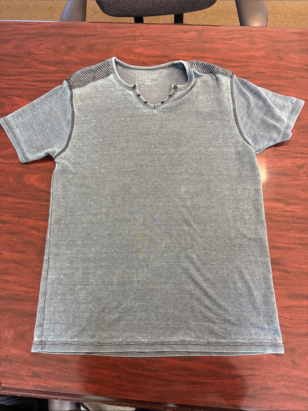 Men's Mineral Blue Short-Sleeve Crewneck Tee buckle black XL